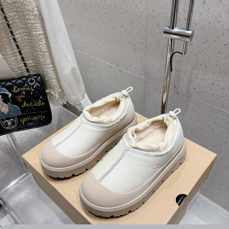 UGG Casual Shoes